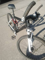 26" Genesis Dual Suspension w/ front disc brake - No issues