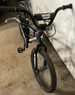 Specialized Hotrock kids hand brake 10" frame 20” wheel Bike