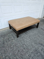 Bassett leather ottoman / coffee table