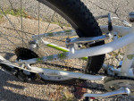 TREK MT200 WHITE W/ LIME GREEN GIRLS MOUNTAIN BIKE BICYCLE GREAT SHAPE