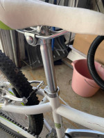 TREK MT200 WHITE W/ LIME GREEN GIRLS MOUNTAIN BIKE BICYCLE GREAT SHAPE