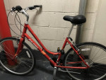 SAVE > $250, like new ALUMINUM Raleigh 21sp STEPUP BIKE----