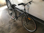 MENS OR BOYS INFINITY 27.5 ALUMINUM STREET OR BEACH BIKE ( LIKE NEW )