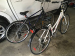 MENS OR BOYS INFINITY 27.5 ALUMINUM STREET OR BEACH BIKE ( LIKE NEW )