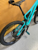 2019 Specialized Stumpjumper Comp Alloy 27.5” Size Medium