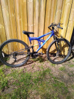 Mountain Bike 29" Kent 29" Flexor Tires super nice condition