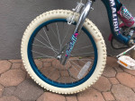 Girls' Malibu Splish Splash Seashell 18" Bicycle