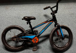 Specialized Hotrock 16 kids bike