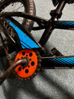 Specialized Hotrock 16 kids bike