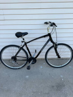 Giant Cypress DX Hybrid Bicycle