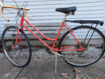 VINTAGE SCHWINN VARSITY 10 SPEED ROAD BIKE