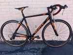 Scott men’s road bike / carbon fork / exellent condition !$1000MSRP