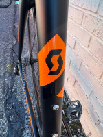 Scott men’s road bike / carbon fork / exellent condition !$1000MSRP
