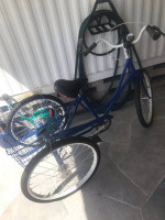 Three wheel bicycle