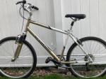 Schwinn Sierra Sport comfort trail hybrid bike