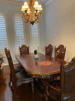 Beautiful 7 Piece Real Wood Dining Room Set Table and 6 Chairs Set