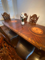 Beautiful 7 Piece Real Wood Dining Room Set Table and 6 Chairs Set