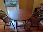 Cute Round Kitchen Table