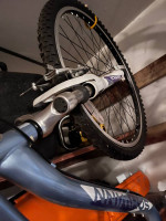 Schwinn / Women’s mountain bike - lightly used / great savings vs. new