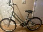 21 Speed GIANT SEDONA Step-Thru-Hybrid Bicycle 18 inch frame