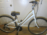 21 Speed GIANT CYPRESS Step Thru Hybrid Bicycle 14 inch frame