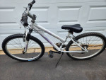 Columbia Trailhead Sport Mountain bike