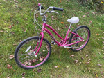 Giant Gloss 24” girls bike, excellent condition