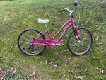 Giant Gloss 24” girls bike, excellent condition