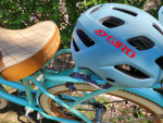 26" HUFFY DELUXE WOMAN'S BIKE AND GIRO HELMET