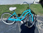 schwinn s1 cruiser bike 26” wheels bicycle in great condition