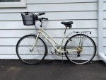 Schwinn Women's Gateway 700c/28" Hybrid Bike - Cream