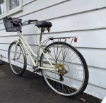 Schwinn Women's Gateway 700c/28" Hybrid Bike - Cream