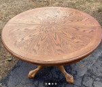 Can deliver - Oak Dinning Room Table w Extension