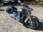 02 Yamaha vstar 1100