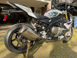 BMW S1000R - Premium package - HP Forged Wheels - Akrapovič Full Titanium Exhau