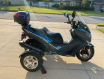 2021 300 Kymko  X Town scooter with Tryke wheels