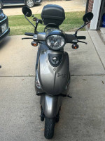 Genuine Buddy 125 with carrier