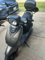 Genuine Buddy 125 with carrier