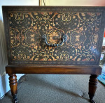CHEST/SIDE TABLE THEODORE ALEXANDER DECOUPAGE