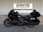 2023 HONDA GOLD WING, AUTO, TOUR, LESS THAN 600 MILES, LIKE NEW, SAVE!