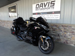 2023 HONDA GOLD WING, AUTO, TOUR, LESS THAN 600 MILES, LIKE NEW, SAVE!