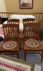 Oak Dining Table and 4 Oak Chairs