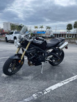 Triumph street triple 675