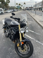 Triumph street triple 675