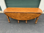Beautiful Oval Maple Kitchen Dining Room table