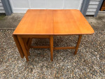 MODERN MID CENTURY DROP LEAF KITCHEN TABLE