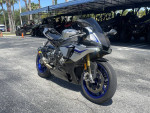 π2016 Yamaha YzF R1Mπ- Hot Deal!
