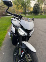 2024 Triumph Street Triple R (Crystal White)