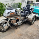 nice goold wing trike
