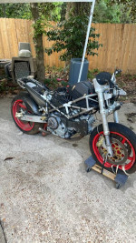 3 Ducatis